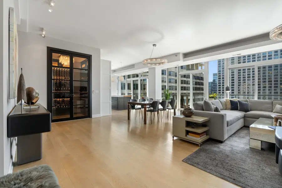 550 N Saint Clair Street #2502, Chicago, IL 60611 - Image #3