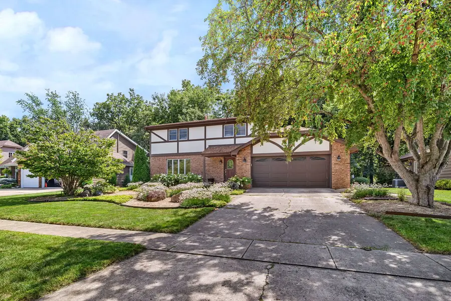 1007 Windsor Drive, Shorewood, IL 60404 - Image #2