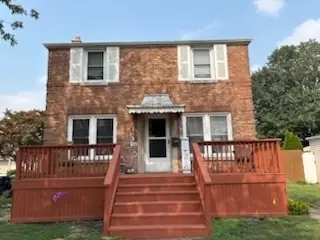 9148 S Troy Avenue, Evergreen Park, IL 60805