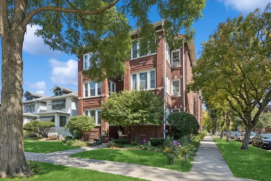 642 Van Buren Street #2, Oak Park, IL 60304 - Image #3