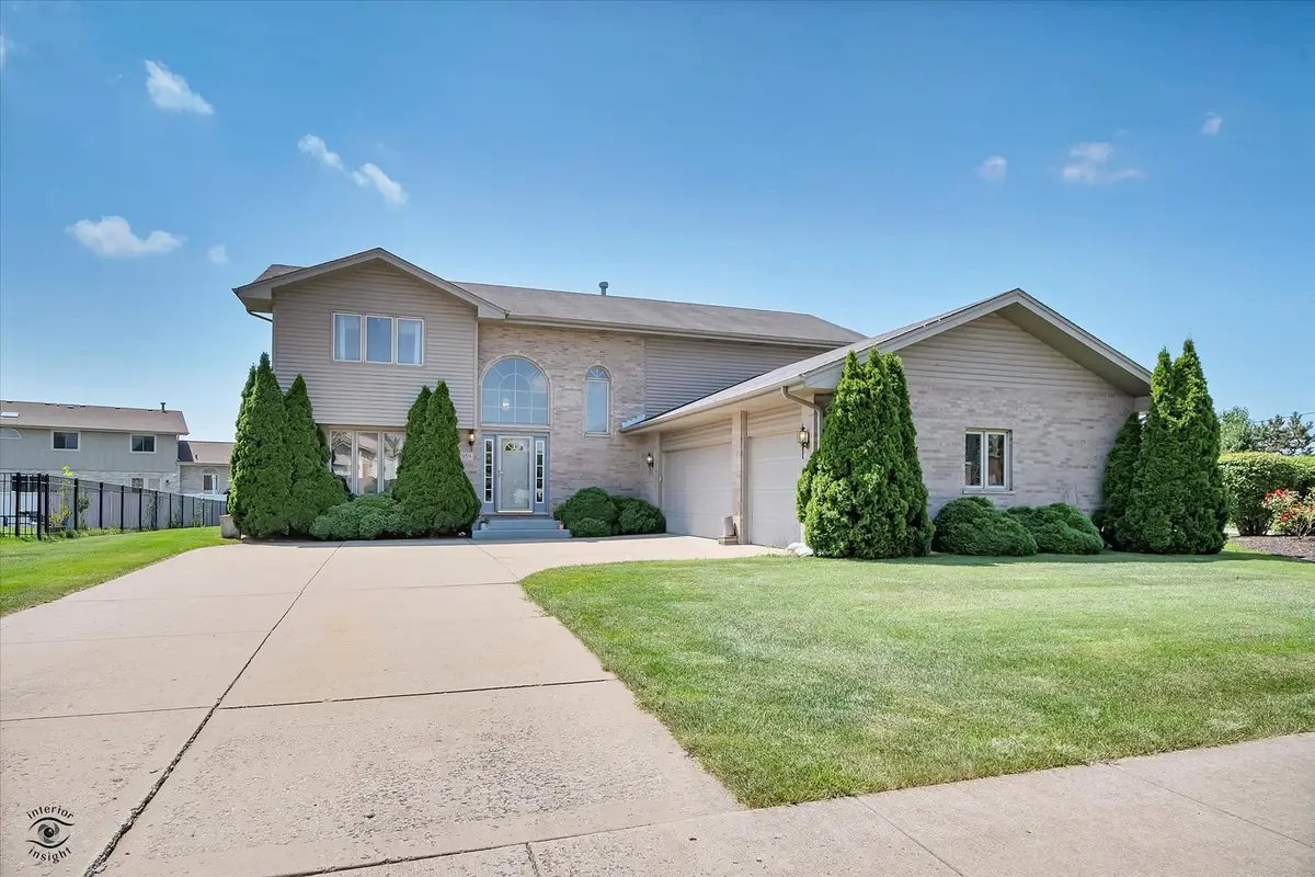 7959 Brookside Glen Drive, Tinley Park, IL 60487 - #1