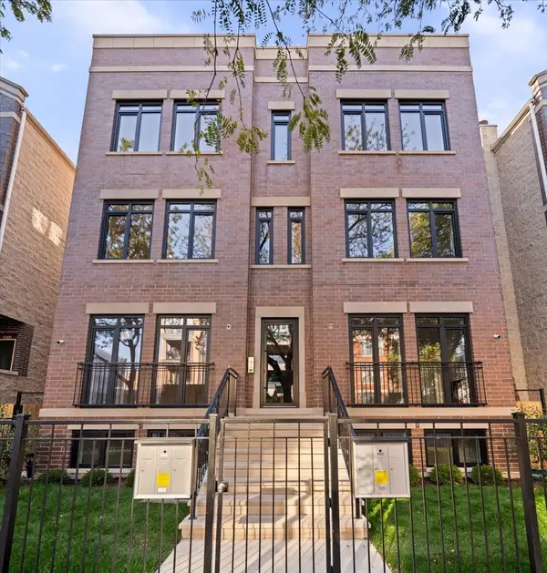 3036 N Sheffield Avenue #3, Chicago, IL 60657