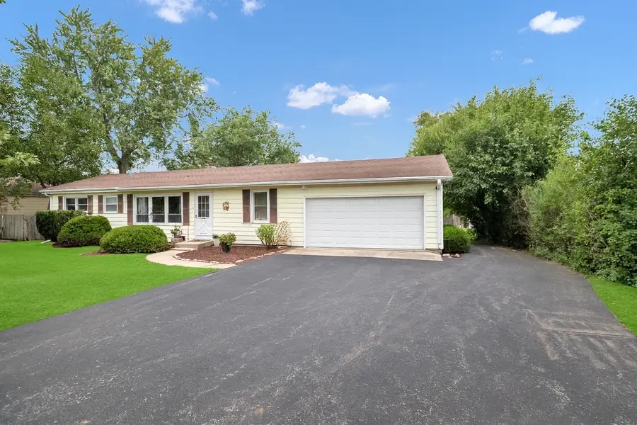 2N643 Diane Avenue, Glen Ellyn, IL 60137 - Image #2