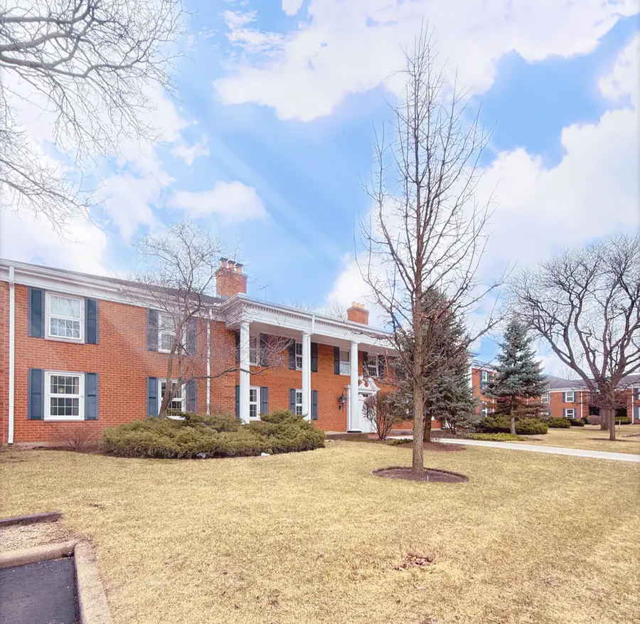 511 Coventry Lane #3, Crystal Lake, IL 60014 - Image #2
