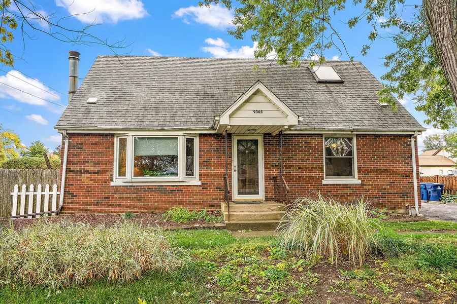 9305 S 78th Avenue, Hickory Hills, IL 60457 - Image #3