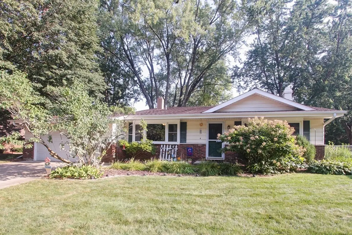 1235 Meadow Lane, Elgin, IL 60123 - Image #1