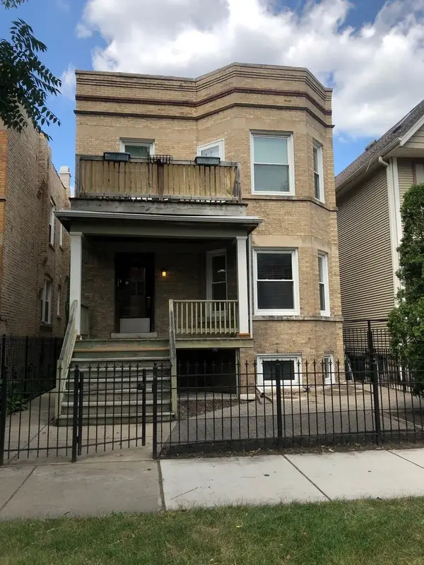 2224 W Eastwood Avenue, Chicago, IL 60625