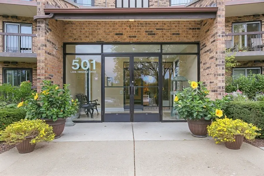 501 Lake Hinsdale Drive #307, Willowbrook, IL 60527 - Image #2