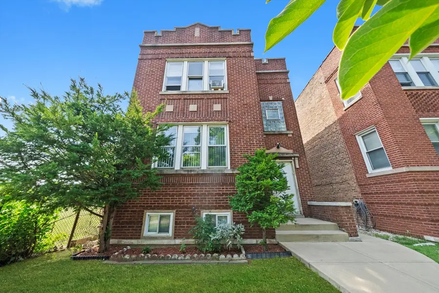 4629 W Parker Avenue, Chicago, IL 60639 - Image #2