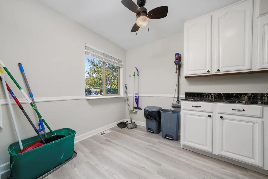 7333 Winthrop Way #10, Downers Grove, IL 60516 - Image #3