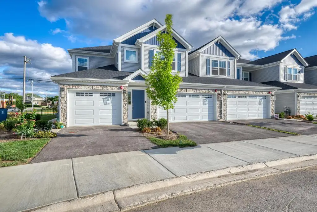 257 Masters Drive, Addison, IL 60101 - Image #1