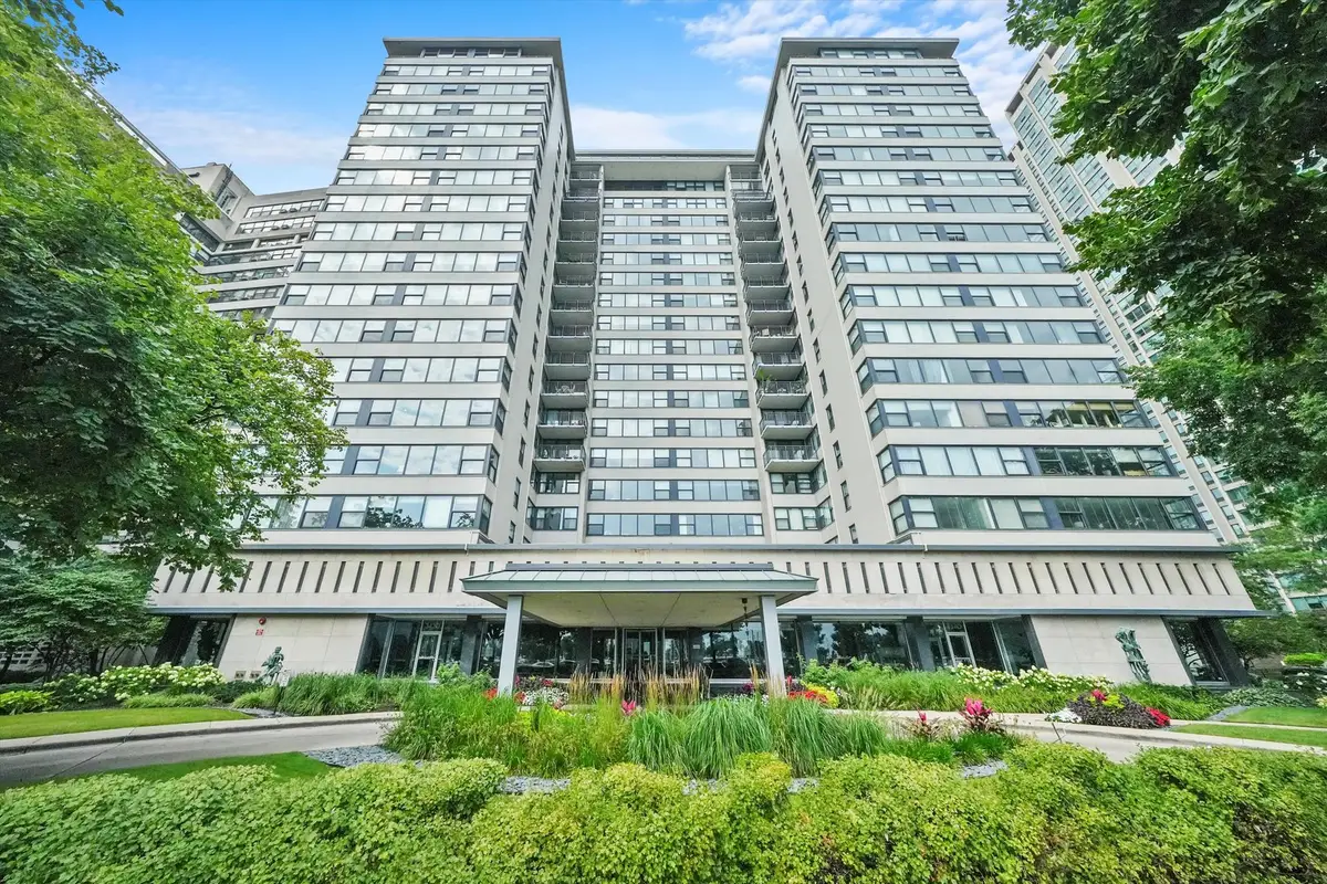 3430 N Lake Shore Drive #12J, Chicago, IL 60657 - Image #1