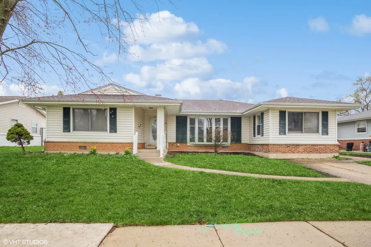 943 Maple Lane, Elk Grove Village, IL 60007 - Image #1