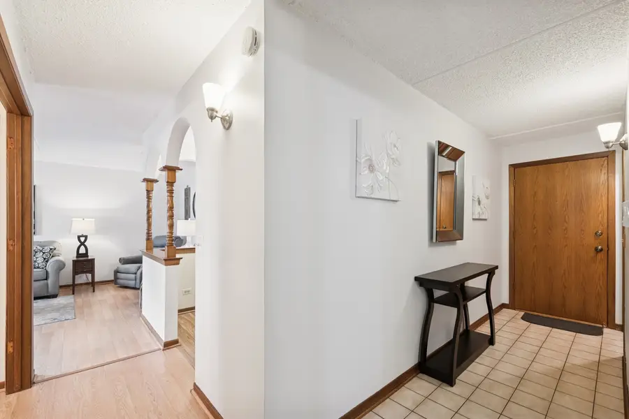 6455 W Belle Plaine Avenue #208, Chicago, IL 60634 - Image #3