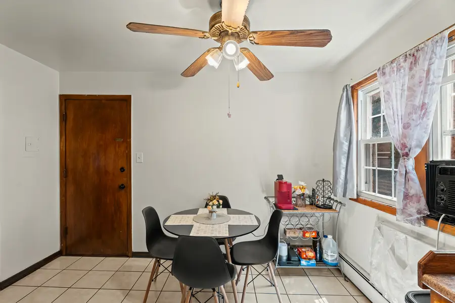 1343 S Austin Boulevard #2W, Cicero, IL 60804 - Image #3