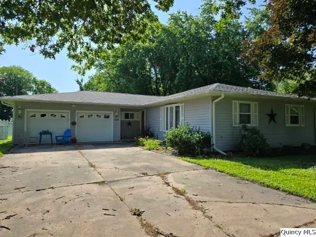 705 S Washington, Carthage, IL 62321 - Image #1