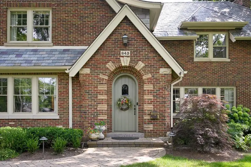 843 Crescent Boulevard, Glen Ellyn, IL 60137 - Image #2