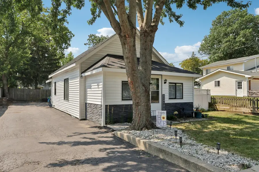 205 Shadydell Avenue, Mundelein, IL 60060 - #2