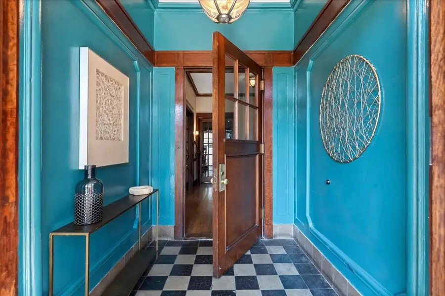 5638 S Woodlawn Avenue, Chicago, IL 60637 - Image #2