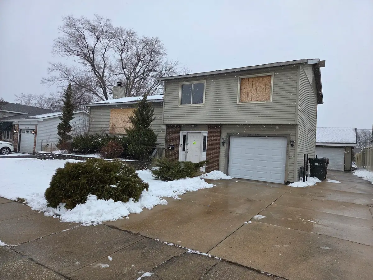 16749 Meadowdale Drive, Oak Forest, IL 60452 - Image #1