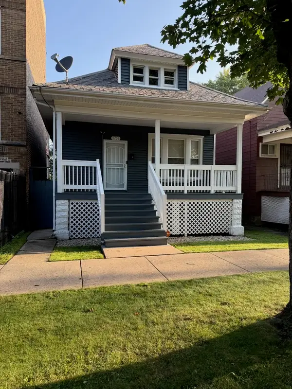 2706 E 78th Street, Chicago, IL 60649