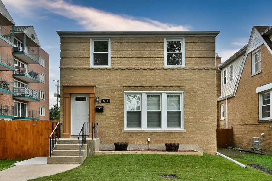 7215 W Farwell Avenue, Chicago, IL 60631 - Image #2