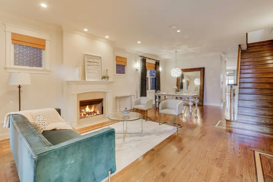 2118 W Melrose Street, Chicago, IL 60618 - Image #3