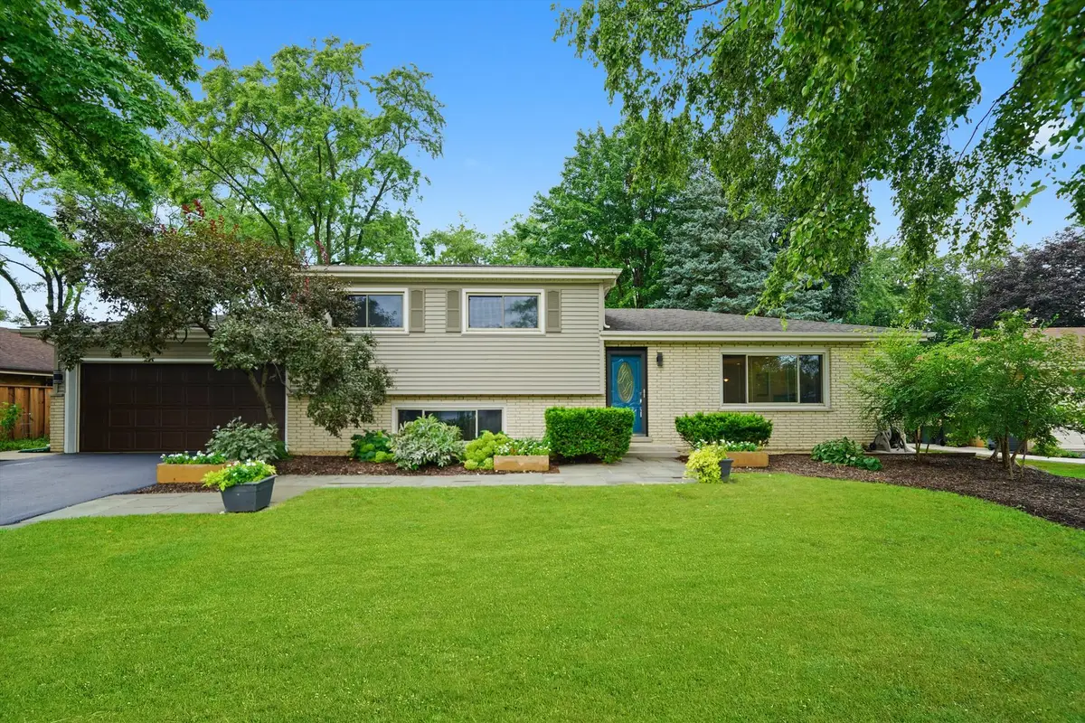 5N260 Eagle Terrace, Itasca, IL 60143 - Image #1