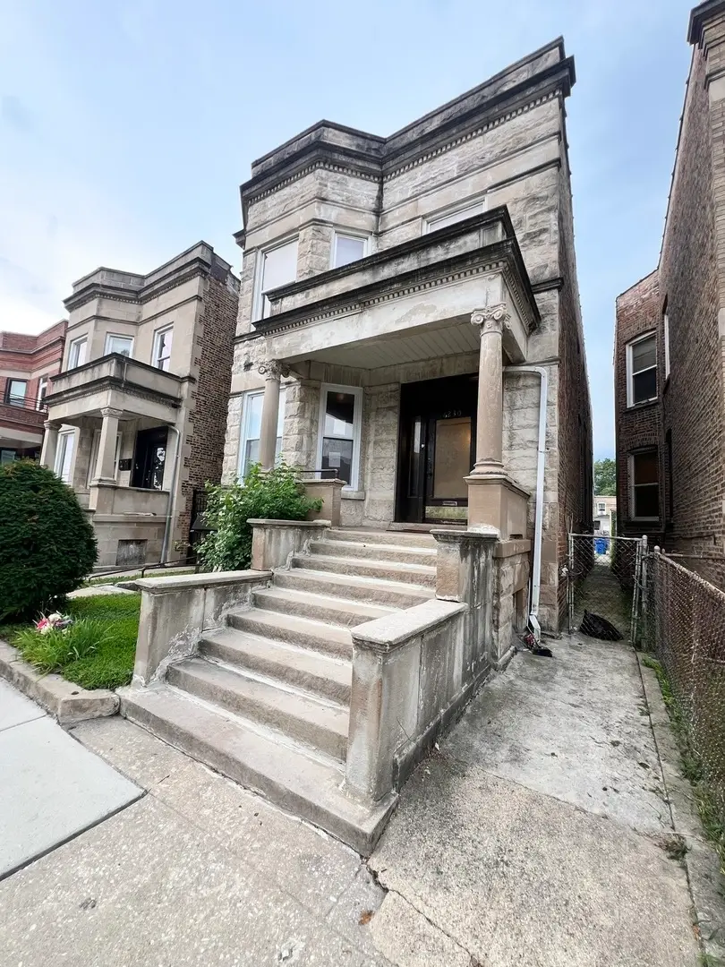 6230 S Langley Avenue, Chicago, IL 60637 - Image #3