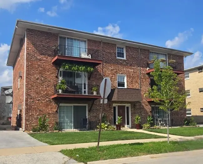 7048 Oconnell Drive #3W, Chicago Ridge, IL 60415 - Image #1