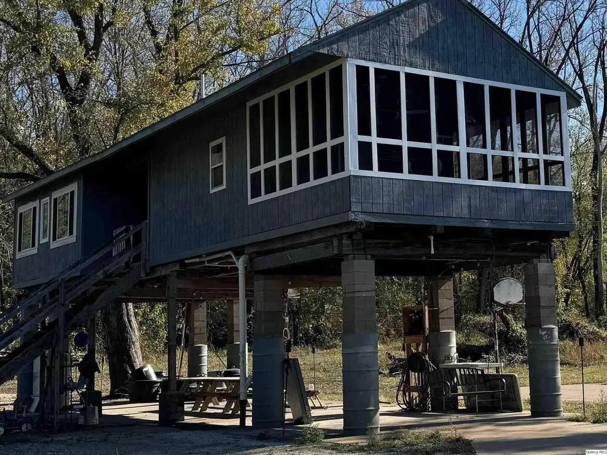 4607 N Knapheide Landing, Quincy, IL 62305 - Image #1