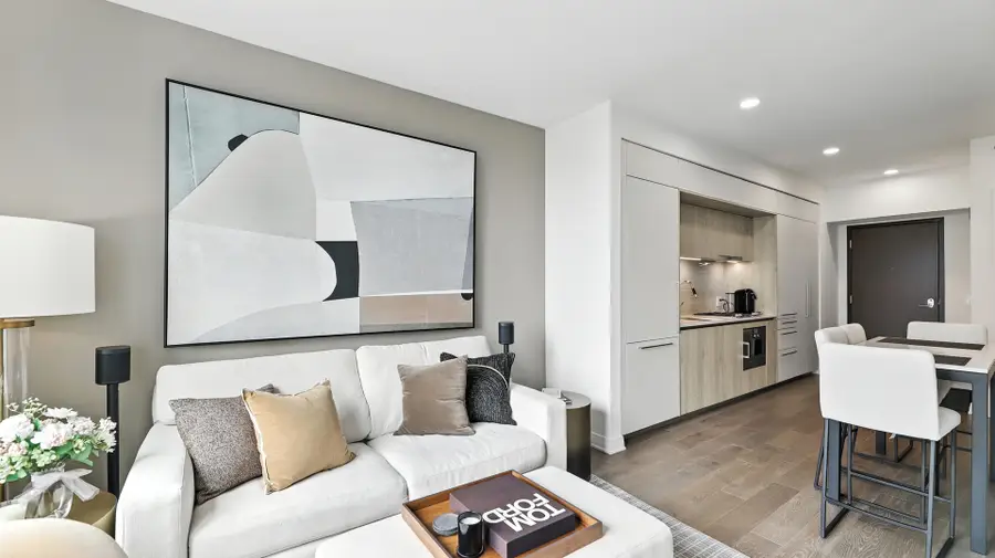 211 N Harbor Drive #3605, Chicago, IL 60601 - Image #2