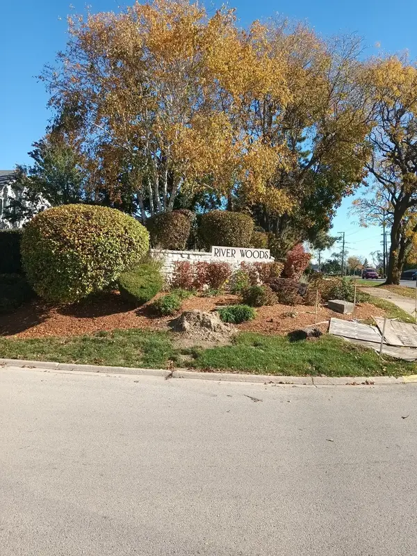 3 Merrimack Court, Bolingbrook, IL 60440