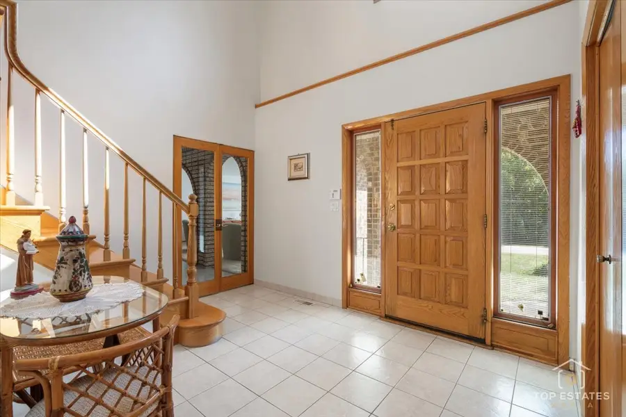 17W508 Hawthorne Avenue, Wood Dale, IL 60191 - Image #3