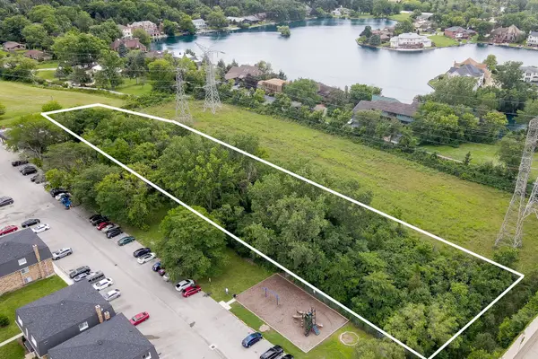 9600 Lyman Avenue, Des Plaines, IL 60016