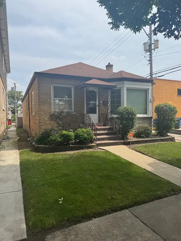 2527 Keystone Avenue, North Riverside, IL 60546