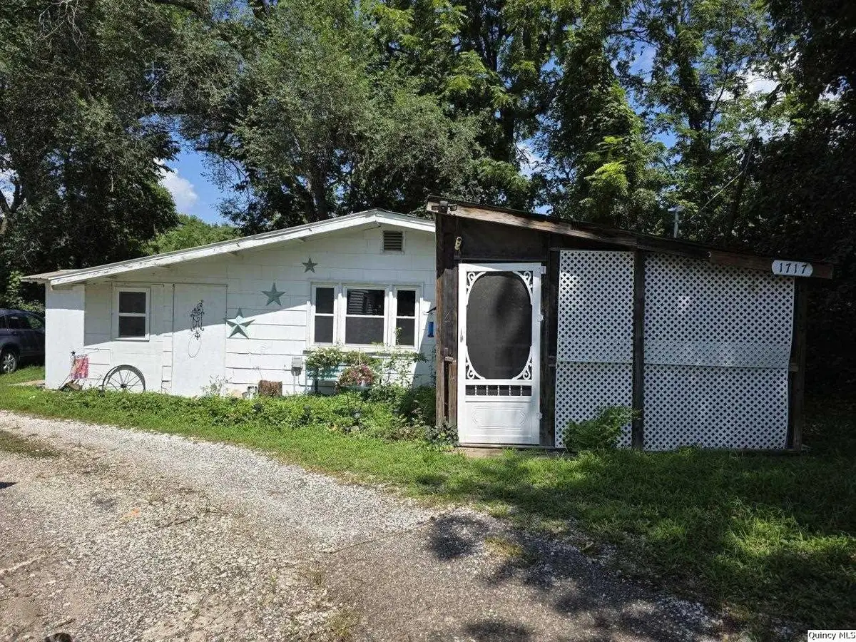 1717 N 4th, Quincy, IL 62301 - Image #1