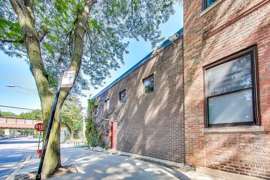 1776 W Winnemac Avenue #100, Chicago, IL 60640 - Image #2