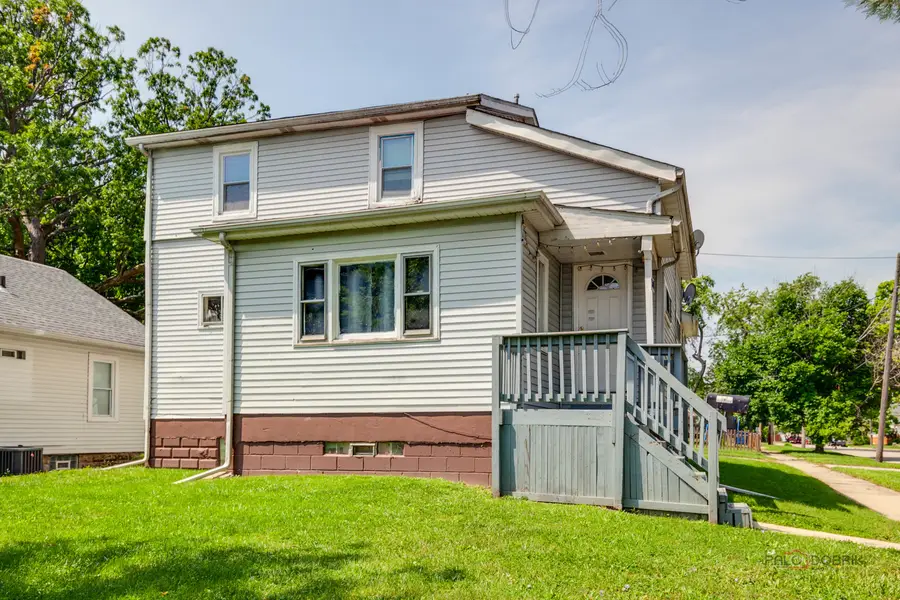 304 Powell Avenue, Waukegan, IL 60085 - Image #2