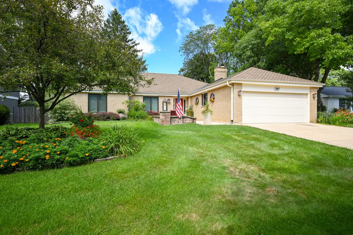 187 E Thompson Drive, Wheaton, IL 60189 - Image #1