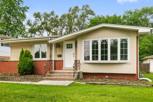 214 N Gay Court, Glenwood, IL 60425