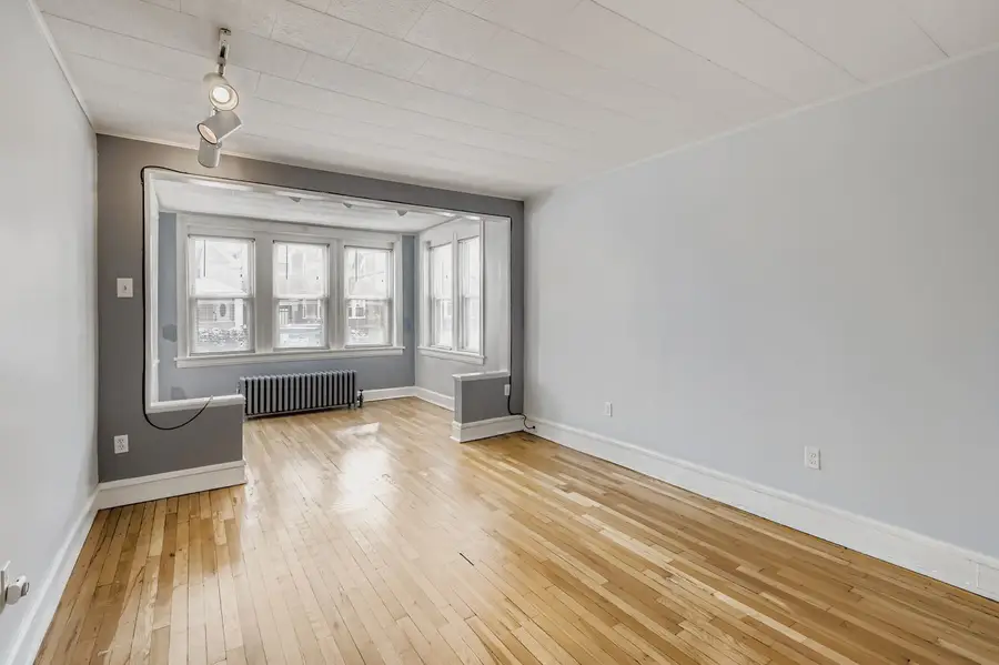 3720 W Eddy Street, Chicago, IL 60618 - Image #2