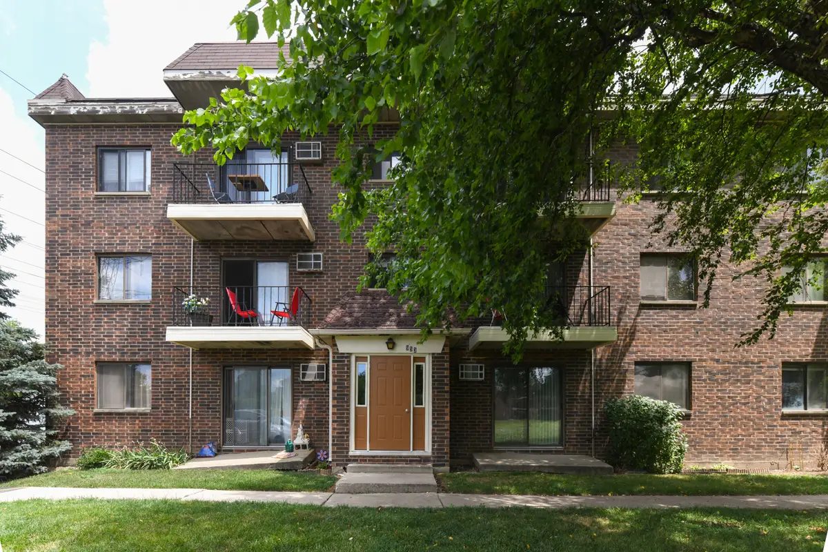 953 N Rohlwing Road #GB, Addison, IL 60101 - Image #1