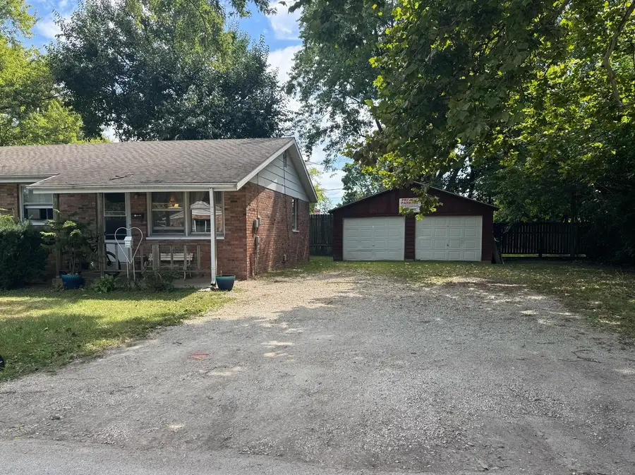 1604 Kirk Lane, Champaign, IL 61821 - Image #2