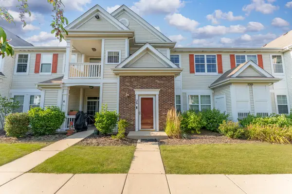 2305 Aurora Drive #26, Pingree Grove, IL 60140