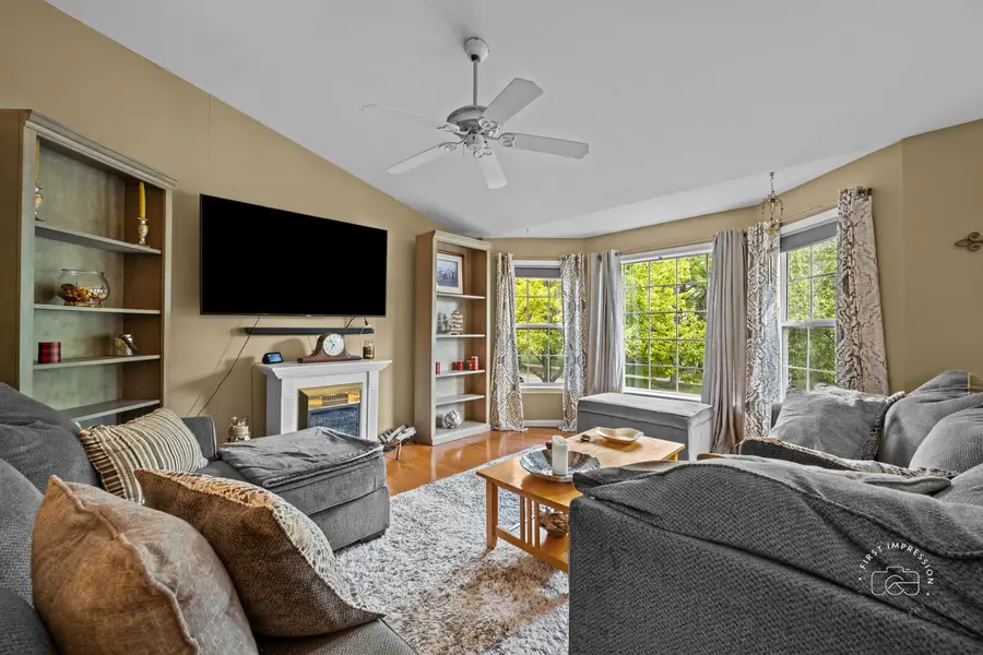 1202 Fox Hill Lane, North Aurora, IL 60542 - Image #3