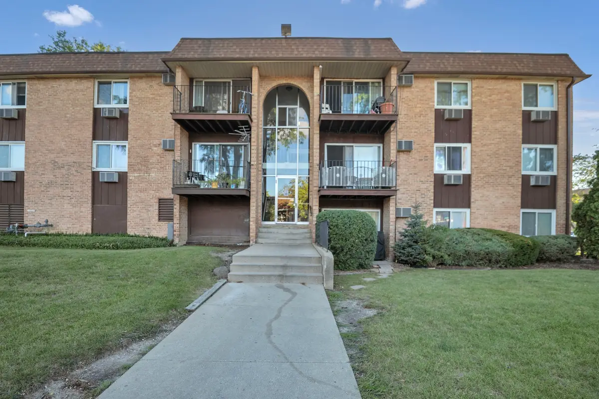 1080 Knoll Lane #305, Hoffman Estates, IL 60169 - Image #1
