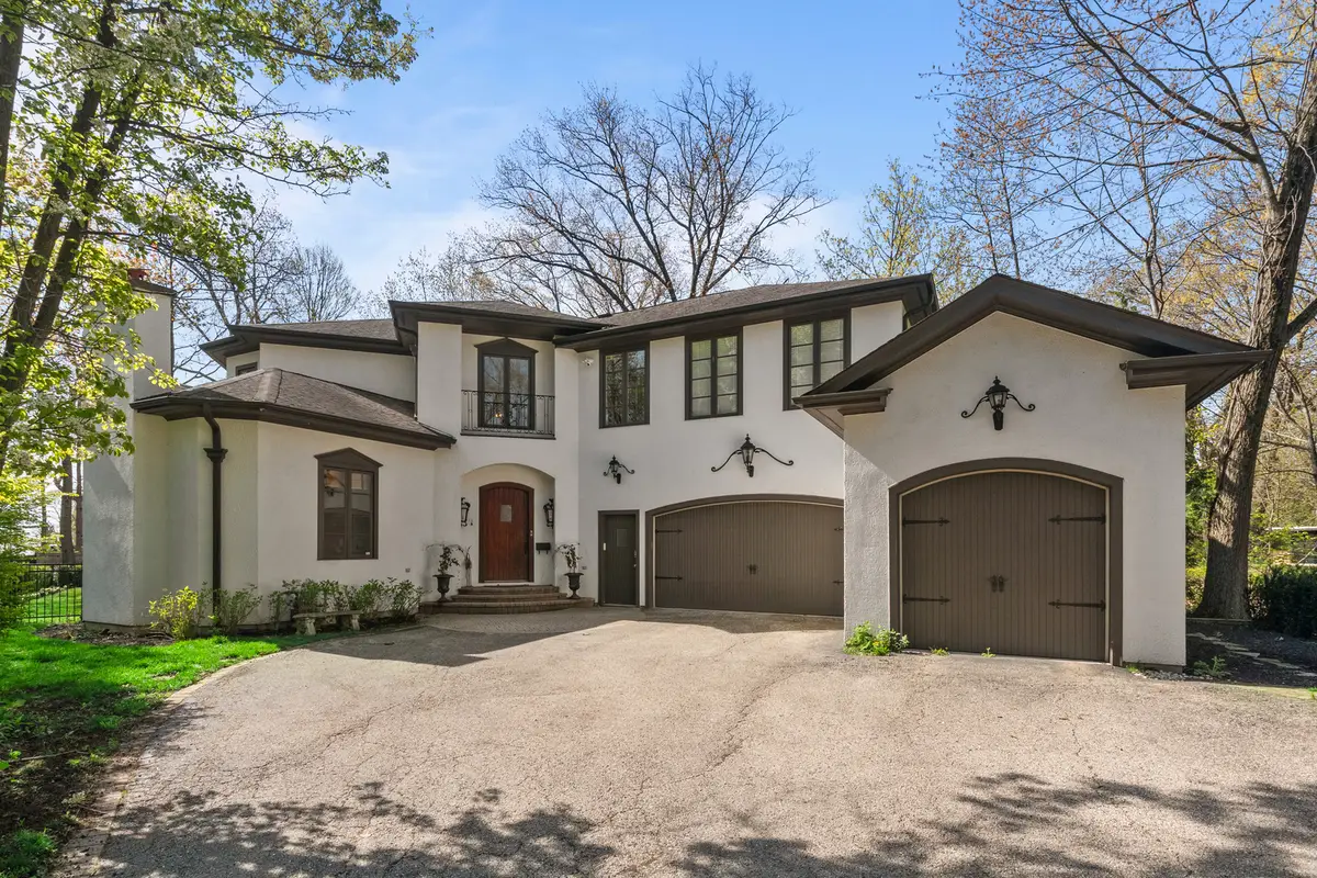 697 Bluff Road, Lake Bluff, IL 60044 - Image #1