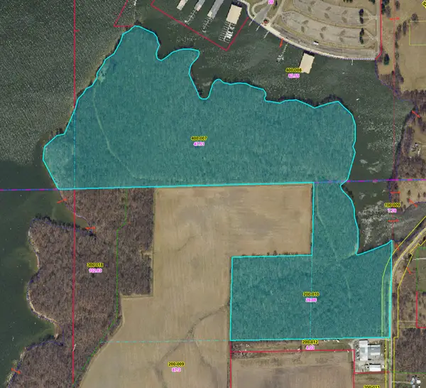 5751 White Pigeon Road, Weldon, IL 61882