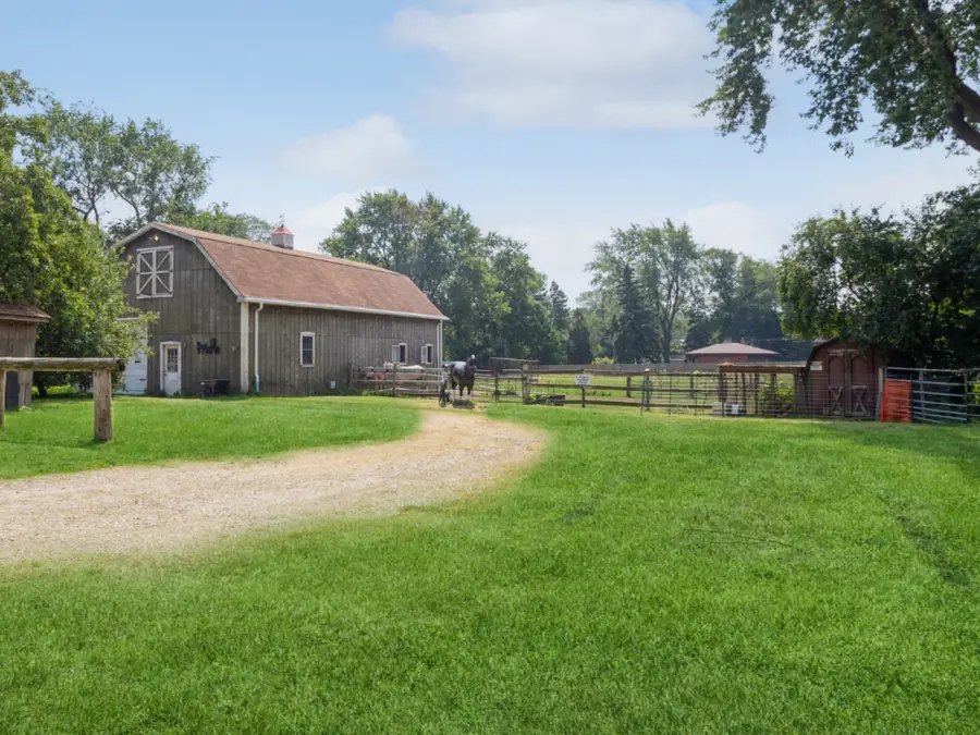 20W561 Army Trail Boulevard, Addison, IL 60101 - Image #2